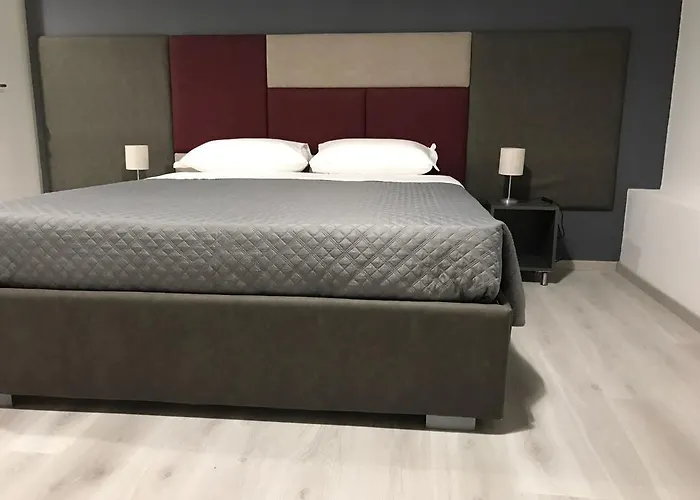 Sensation House 4*